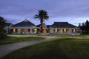 19th Hole Guest Lodge - Golfers paradise